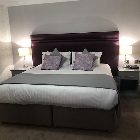 Hazlewood Castle & Spa Tadcaster Bagian luar foto