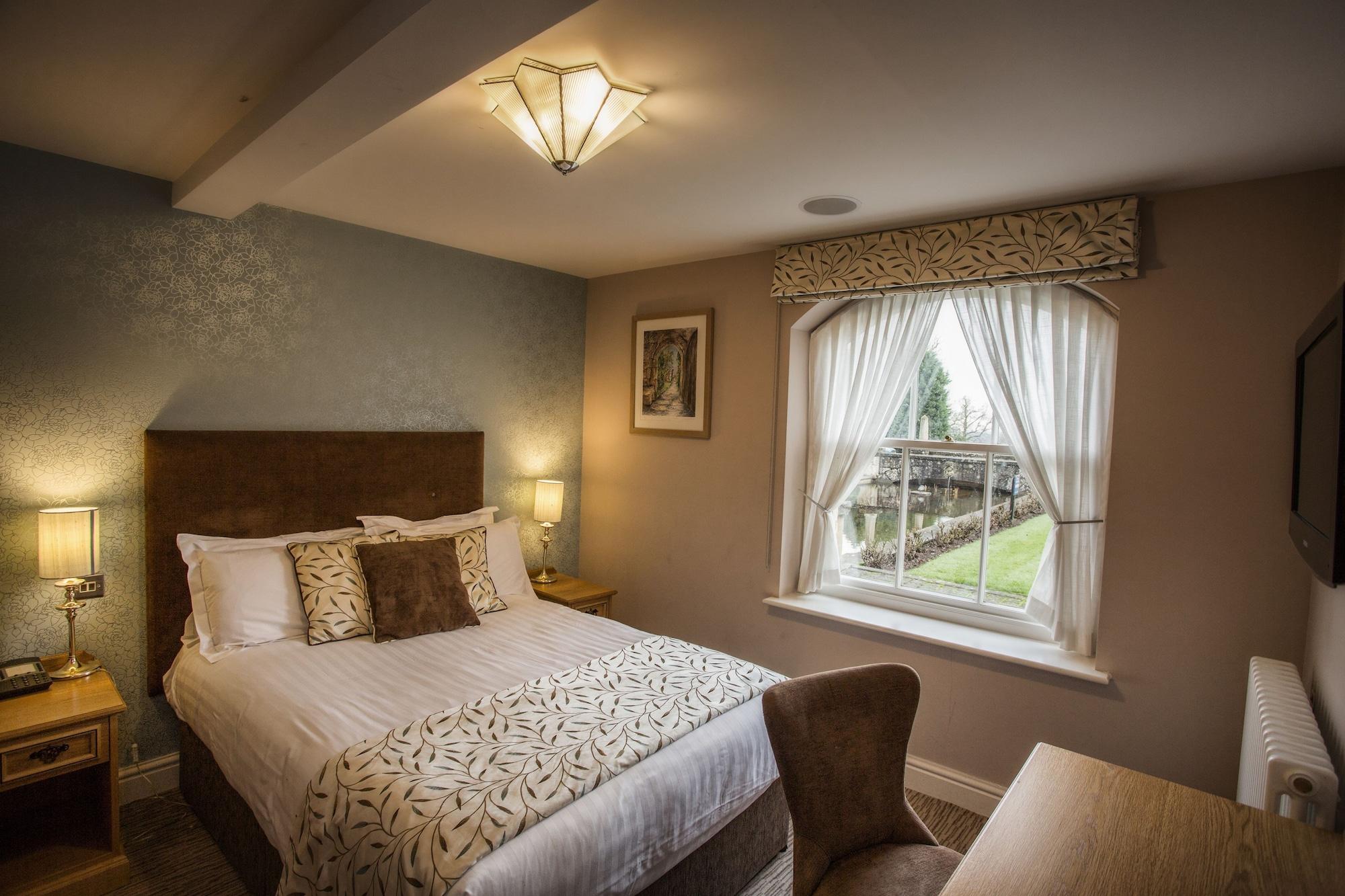 Hazlewood Castle & Spa Tadcaster Bagian luar foto