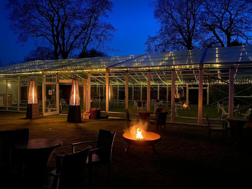 Hazlewood Castle & Spa Tadcaster Bagian luar foto