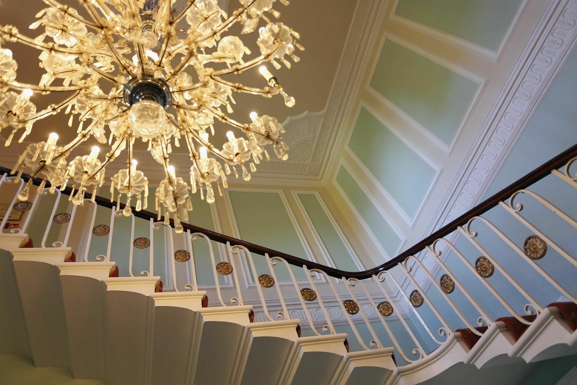 Hazlewood Castle & Spa Tadcaster Bagian luar foto