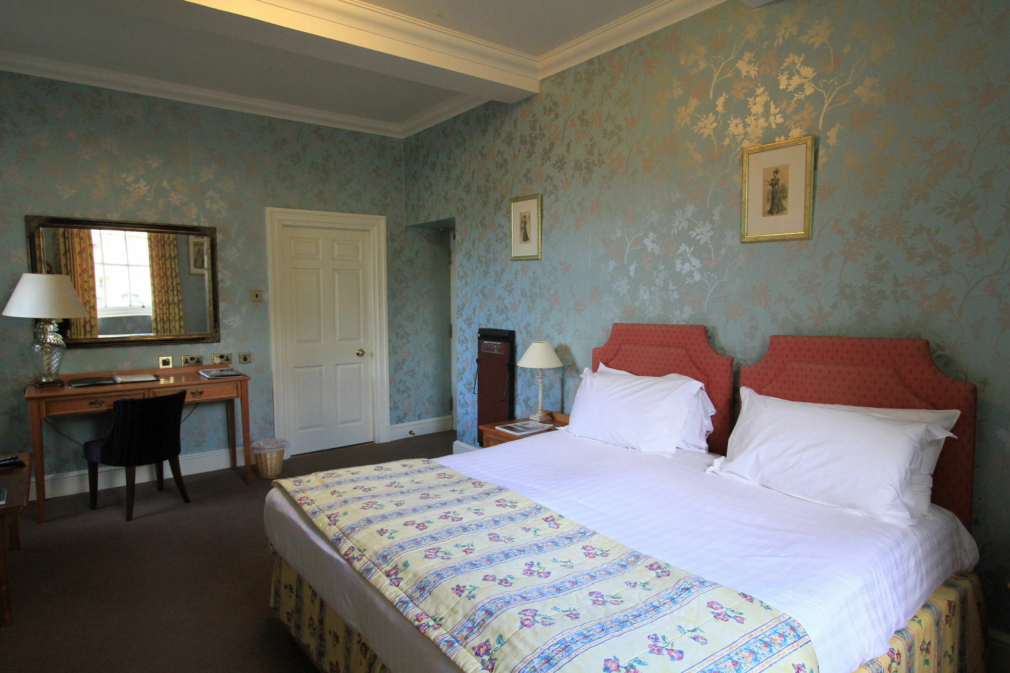Hazlewood Castle & Spa Tadcaster Bagian luar foto